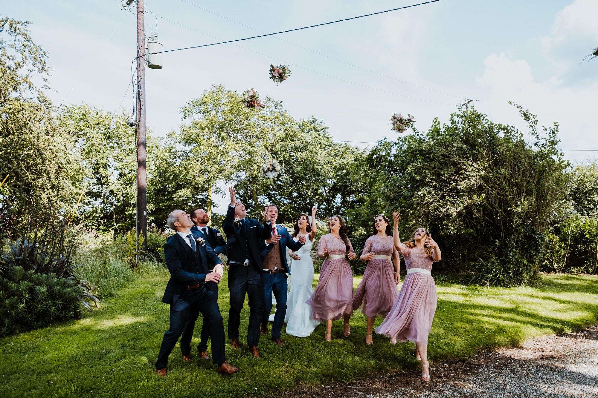 segrave-barns-bridal-party-shoot