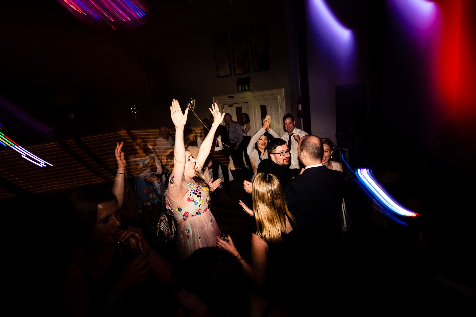 castleoaks-wedding-dancing-live-band-disco
