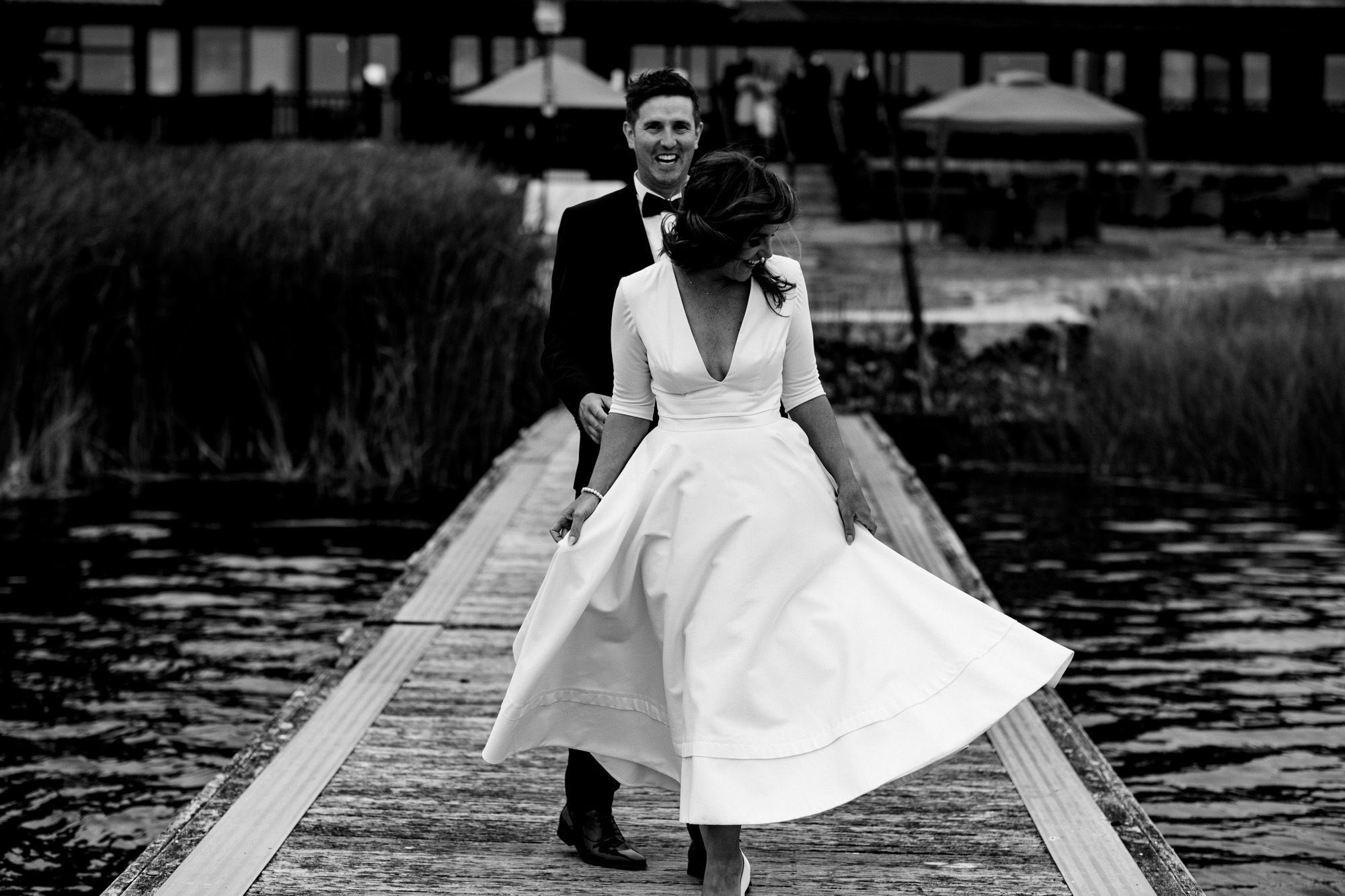 wineport-first-look-wedding-on-lake