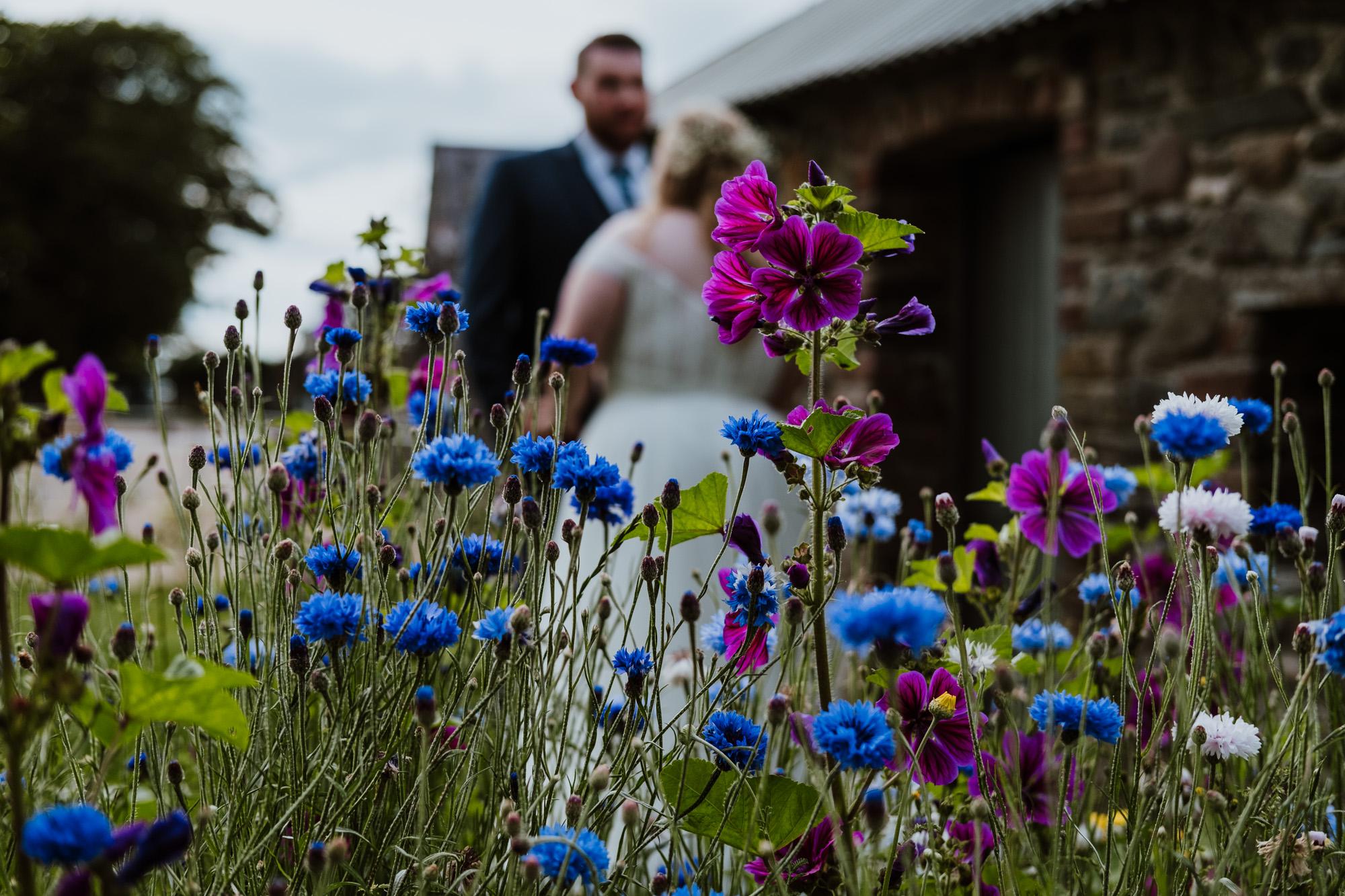 segrave-house-garden-grounds-bride-and-groom
