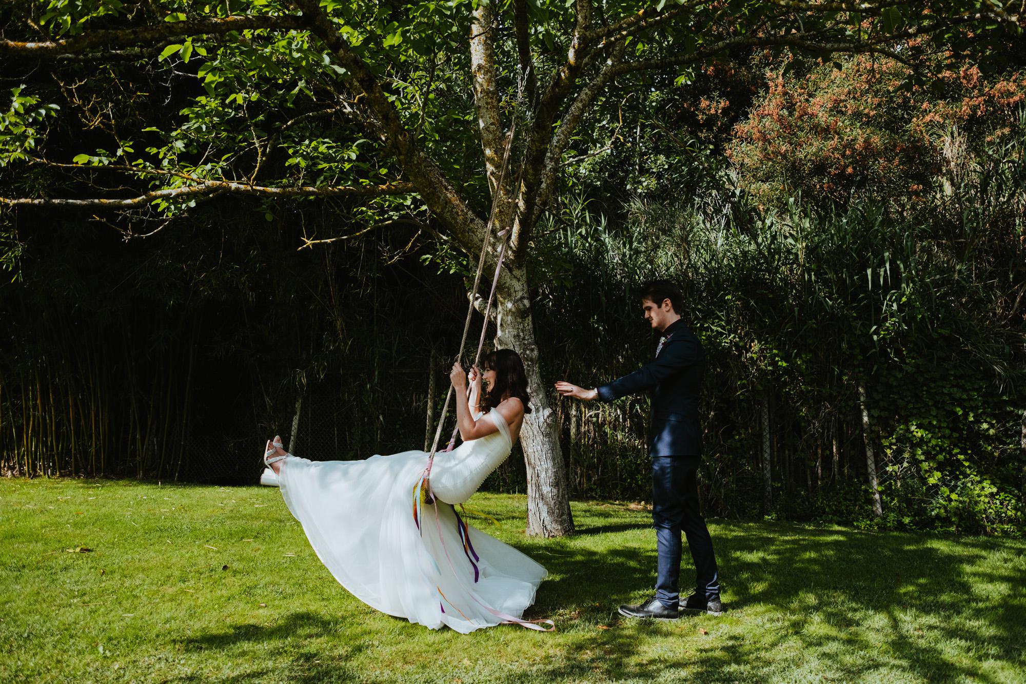 quinta-da-bichinha-portugal-wedding-bride-groom-swing