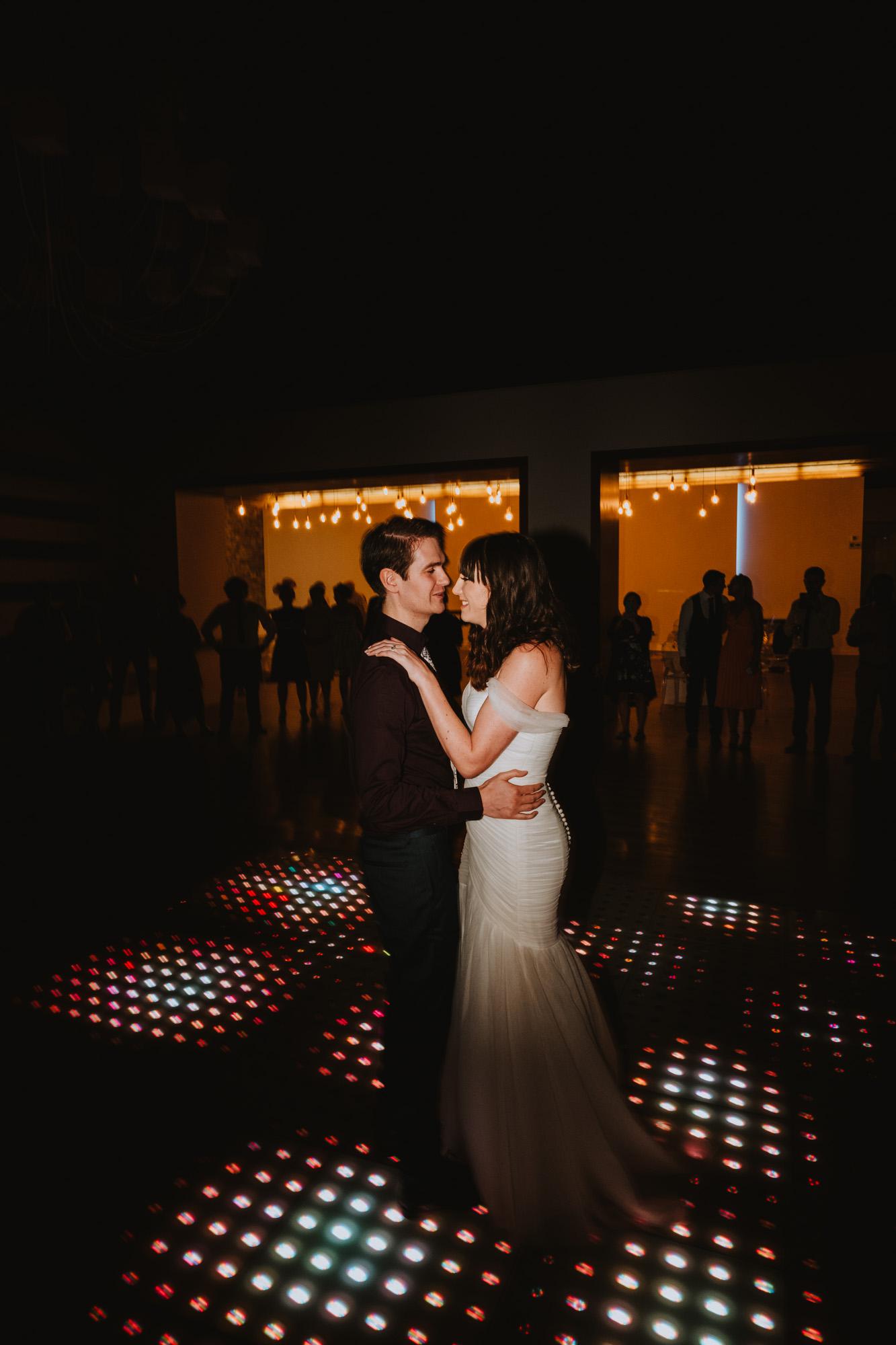 quinta-da-bichinha-portugal-wedding-disco-dance